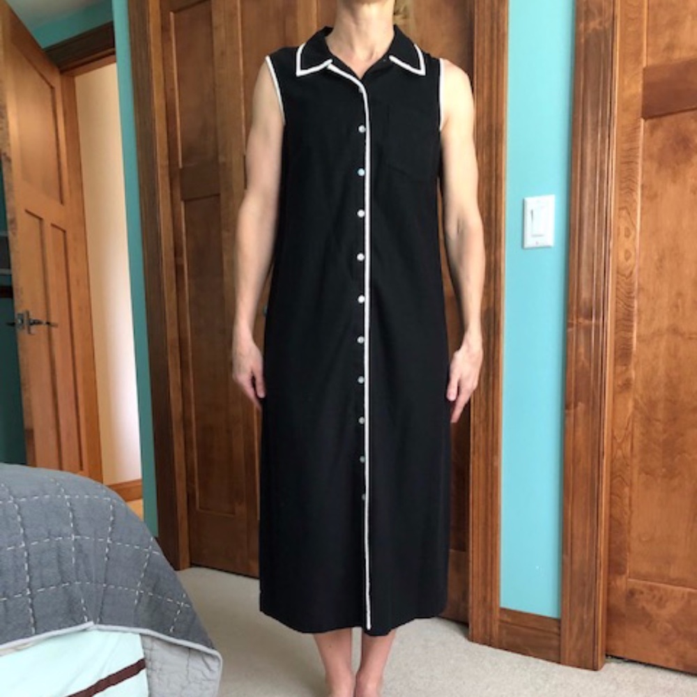 Linen long black and white button down dress.